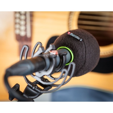 039705_039706_baseball_black_21_22_studio